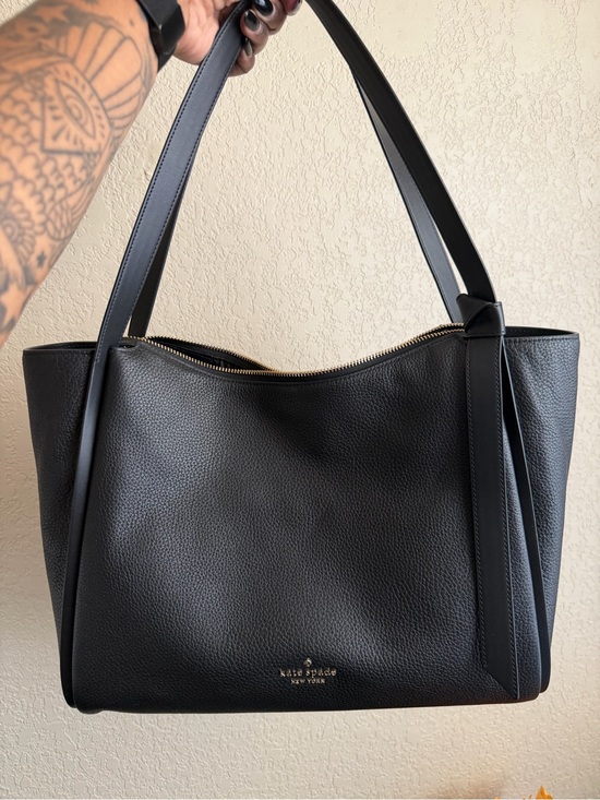 kate spade Handbags - Kate Spade Large Knot Tote